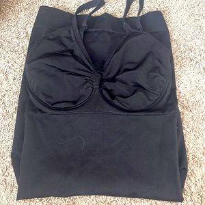 Spanx black full slip size XL w wire cups